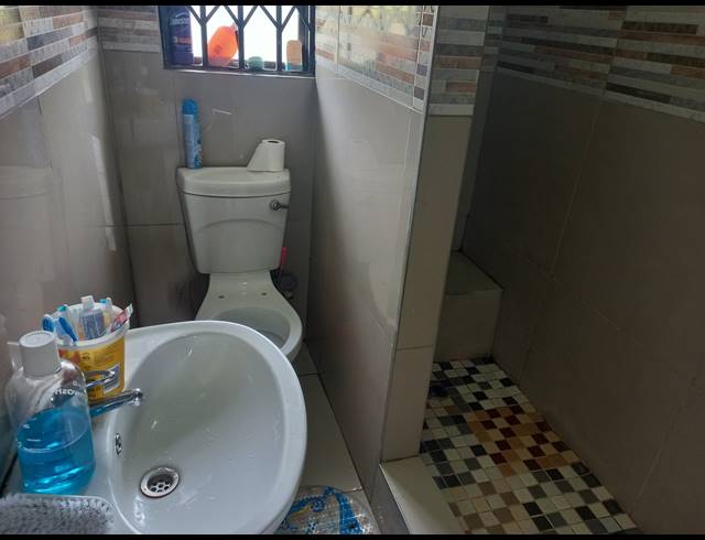 2 BEDROOM HOUSE FOR SALE IN ESIKHAWINI
